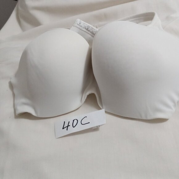 DEESSE WHITE UNDERWIRE BRA -SIZE 40C BRAND NEW - Picture 2 of 4